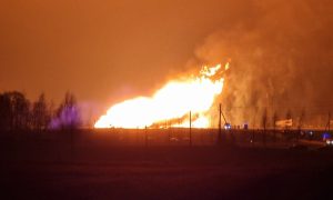 Plamen visok 50 metara: Eksplodirao gasovod u Litvaniji FOTO