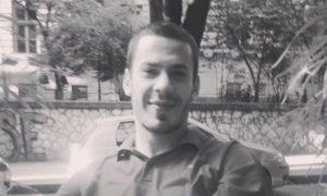 “Odmori se, Mirkone moj”: Mladić preminuo nakon šest godina u komi