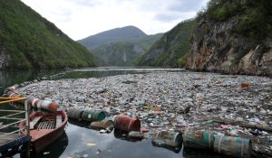 Sankcije za sve koji zagađuju rijeke: Plutajući otpad na Drini ugrožava rad HE Višegrad