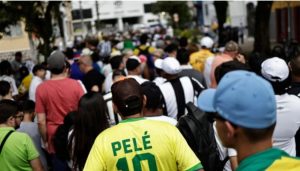 Počelo odavanje počasti Peleu: Ožalošćeni Brazilci čekaju u redovima