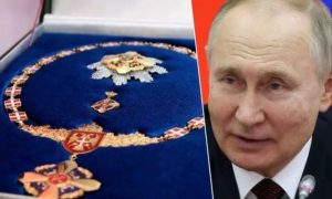 Dodijeljen povodom 9. januara: Dodik uručio Putinu Orden Republike Srpske na ogrlici