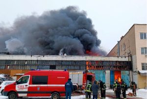 Vatra zahvatila magacin: Požar izbio na sjeveru Moskve VIDEO