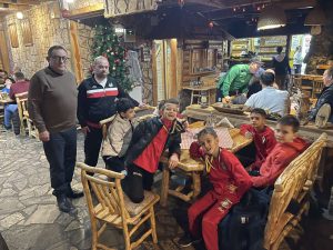 Načelnik Sokoca priredio svečanu večeru za mališane iz Beograda FOTO