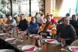 Radni ručak: Opština Prnjavor nagradila 39 radnika sa po 500 KM