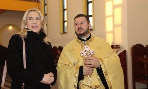 Božićna čestitka: Cvijanovićeva poželjela mir i da se nastavi razvoj Srpske