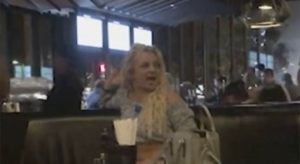 Tužan snimak: Britni Spirs doživjela nervni slom u restoranu VIDEO