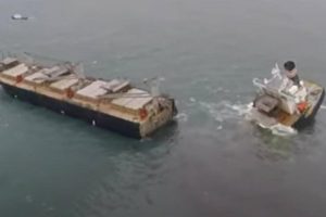 Potonuo teretni brod: 14 članova posade spaseno, za njih 8 se još uvijek traga