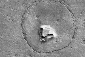Formacija široka dva kilometra: Letjelica Nase snimila lice medvjeda na Marsu