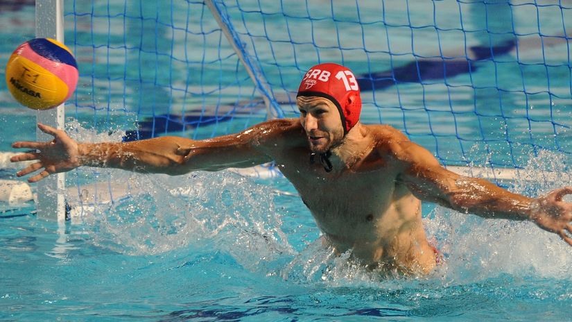 Moćni Mitrović zaustavio Amerikance: Srbija slavila poslije peteraca protiv SAD-a