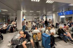 Zbog novog štrajka osoblja: Otkazane desetine letova na aerodromu u Dizeldorfu