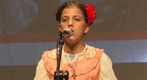 Djevojčica anđeoskog glasa: Pavlina Radovanović zapjevala “Vidovdan” u Banjaluci VIDEO