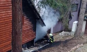 Vatrogasci spriječili veću štetu: Pod kontrolom požar na Vlašiću VIDEO