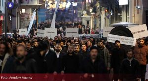 Zbog spaljivanja Kurana u Švedskoj: U Istanbulu održan protest