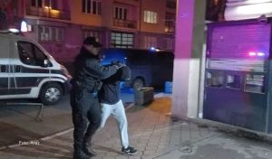 Poznata imena uhapšenih huligana koji su sinoć napali roditelje djece iz Beograda VIDEO