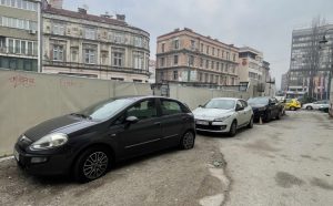 Uhapšen osumnjičeni za bušenje guma na vozilima iz Srbije: Završio na psihijatriji