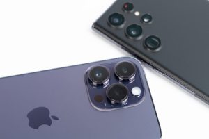 Da li kupiti iPhone ili Android telefon? Jedan od njih je mnogo vredniji polovan