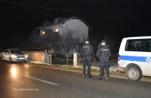 Novi detalji ubistva u Prijedoru: Muškarca čije je tijelo pronađeno pokraj puta preminuo nakon uboda u srce