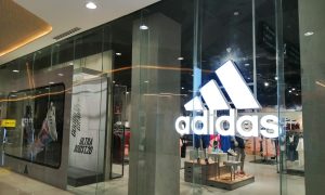 Raskid saradnje sa Vestom: Adidasu prijeti gubitak od 500 miliona