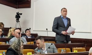 Prvi put kao samostalni odbornik: Petković pozvao na rekonstrukciju puta u Borkovićima