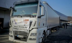 Vrijednost donacije blizu 200.000 KM: Prvi šleper iz BiH krenuo u Tursku