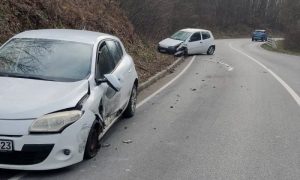 Sudar u banjalučkom naselju: Povrijeđen putnik u “renou”