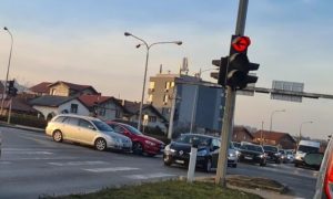 Sudar dva automobila: Usporen saobraćaj na zapadnom tranzitu u Banjaluci