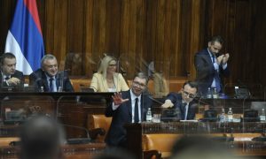 Prisustvuje Vučić: Nastavljena sjednica Skupštine Srbije o Kosmetu