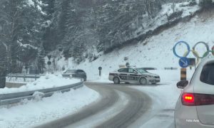 Zaleđena cesta: Policija zatvorila put prema Bjelašnici