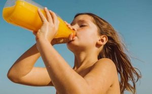 Zbrinuta na odjeljenju intenzivne njege: Djevojčica popila sok u hotelu pa dobila unutrašnje opekotine