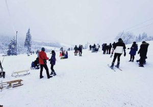 Ski-centar Kneževo zvanično otvorio sezonu: Turiste očekuje dnevno i noćno skijanje