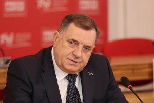 Dodik povodom 1. marta: Civilizovani narodi slave kraj sukoba, a oni koji slave rat vjerovatno sanjaju novi