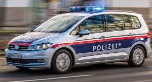 Sam izašao iz totalno uništenog vozila: Državljanin BiH imao nesreću u Austriji