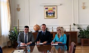 Potpisan kolektivni ugovor u Banjaluci: Plate vaspitača veće za 100 KM