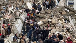 Četrdeset časova nakon zemljotresa: Blizanci (2) izvučeni ispod ruševina VIDEO