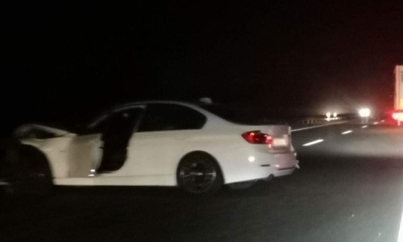 Policija intervenisala: Trka dva BMW-a završila udesom