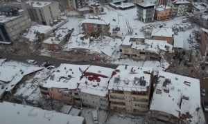 Strašni prizori: Pogledajte kako izgleda turski grad nakon razornog zemljotresa VIDEO