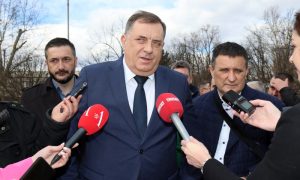 Dodik za razgovor sa novinarima: Neke nazvao spodobama, tvrdeći da lažu i reketiraju