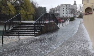 Nevrijeme u Hrvatskoj: Led zabijelio ulice nekoliko gradova FOTO