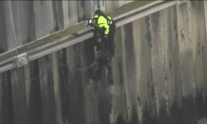 Izvučen iz rijeke: Zid spasio muškarca fatalnog ishoda u poplavi VIDEO
