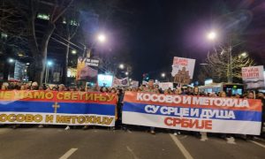 Narod izašao na ulice: Protest u Beogradu protiv evropskog plana za Kosmet