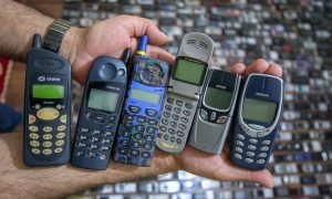 Pouzdani uređaji: Mladi se vraćaju legendarnim, starim telefonima