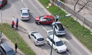 Sudar “poršea” i “citroena”: Tri osobe zatražile ljekarsku pomoć FOTO