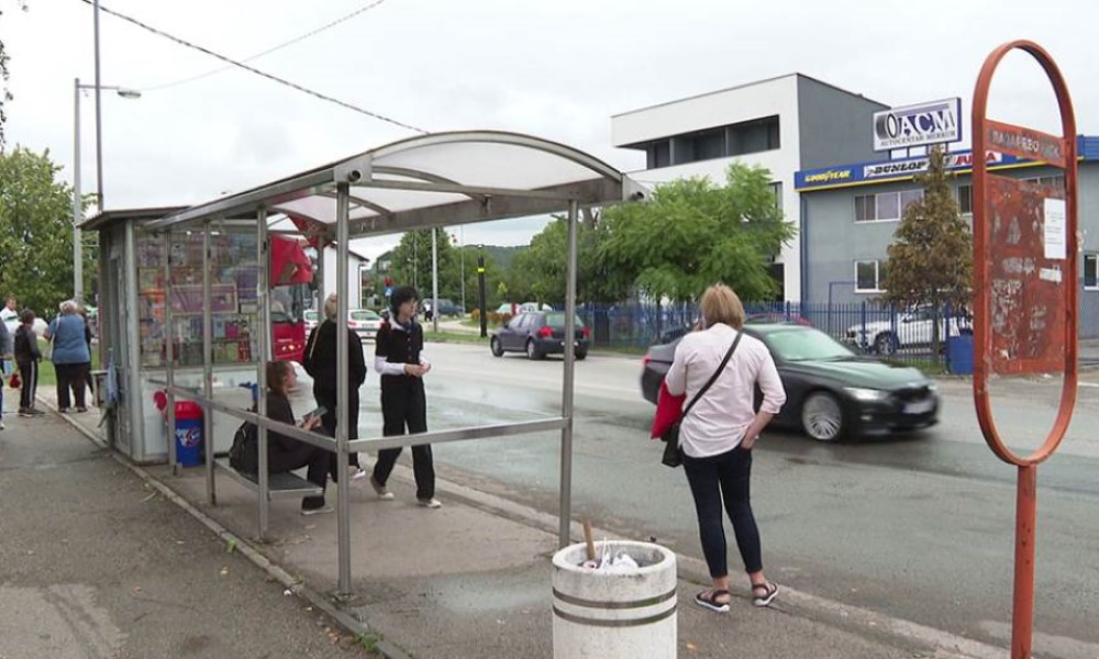 Problem udaljenih stajališta: Mještani banjalučkog naselja kilometar pješače do autobusa