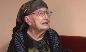 Super baka: Dobrinka ima 100 godina, kod doktora ne ide VIDEO