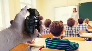 Bomba pronađena u osnovnoj školi: Djeca i nastavnici evakuisani