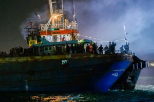 Prevrnuo se čamac sa izbjeglicama: Desetine nestalih