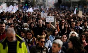 Hiljade demonstranata na ulici zbog željezničke nesreće: Postaćemo glas mrtvih VIDEO