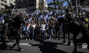 Haos u Izraelu: Vladi prijeti pad, masovni protesti zbog sporne pravosudne reforme
