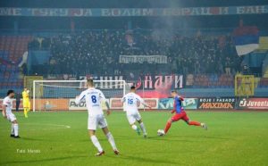 Navijači Borca skandirali na Gradskom stadionu u Banjaluci: “Stop bolesti i ubij pede*a” VIDEO