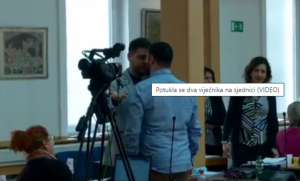 Dogodilo se u BiH… Fizički obračun odbornika na sjednici, kamera sve snimila VIDEO